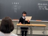 朗読中の様子